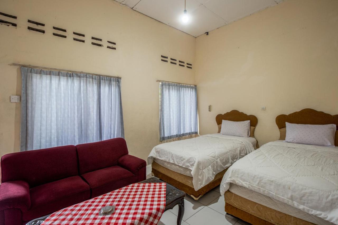 Hotel Jogja Букіттінгі Екстер'єр фото