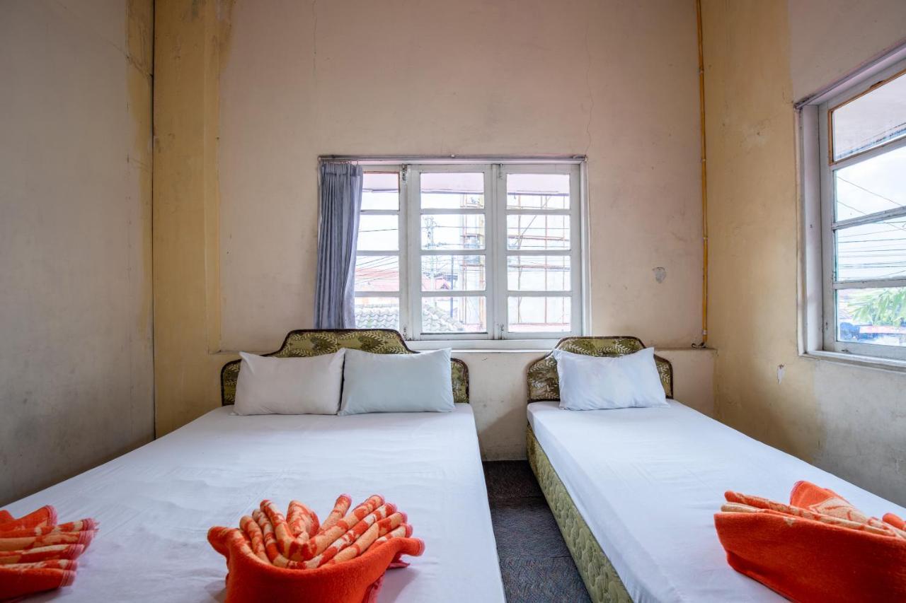 Hotel Jogja Букіттінгі Екстер'єр фото