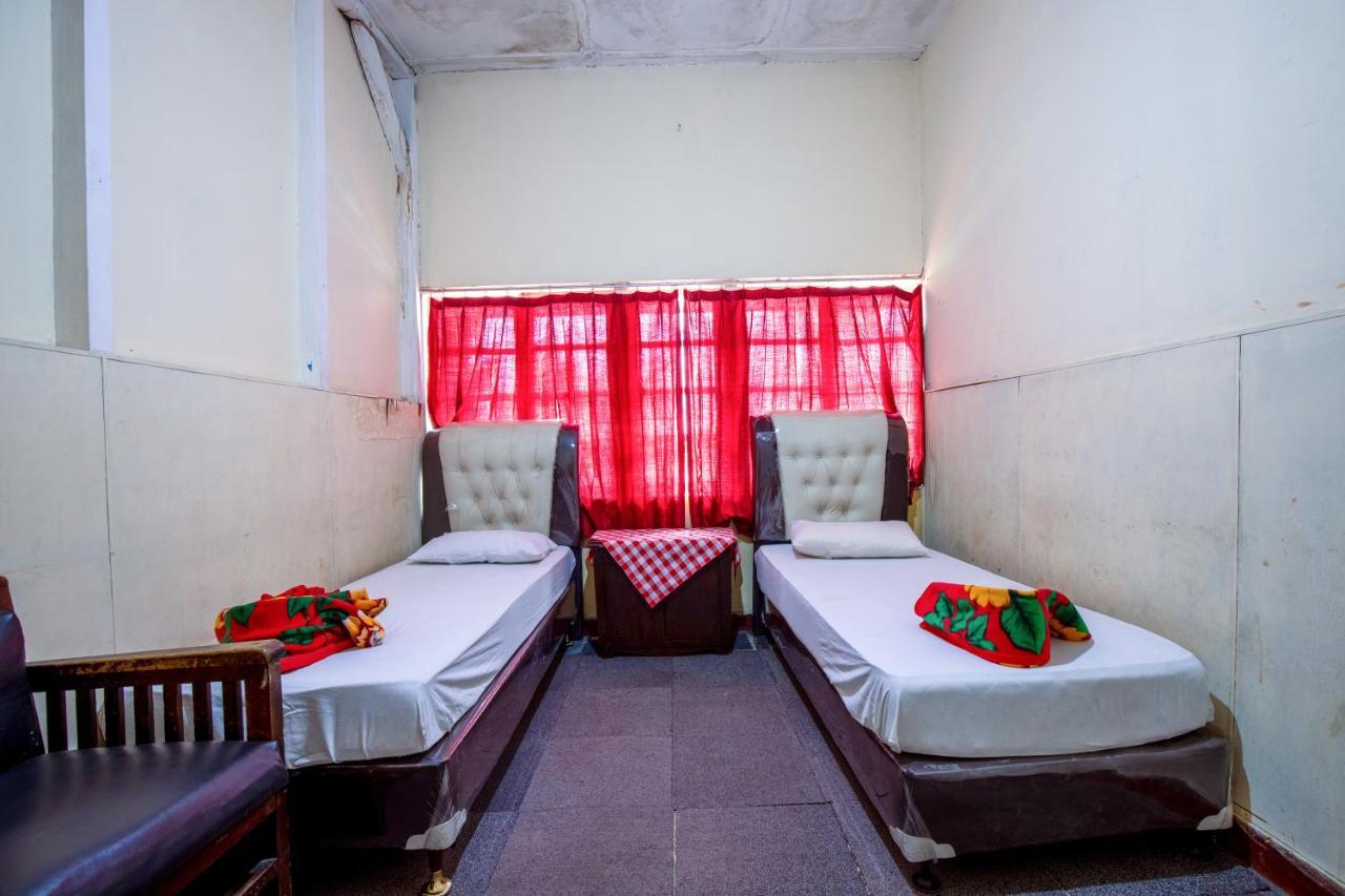 Hotel Jogja Букіттінгі Екстер'єр фото