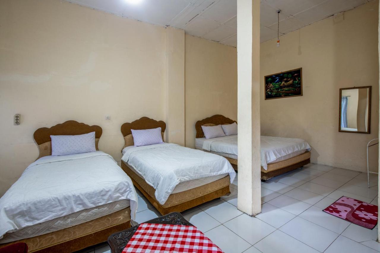 Hotel Jogja Букіттінгі Екстер'єр фото