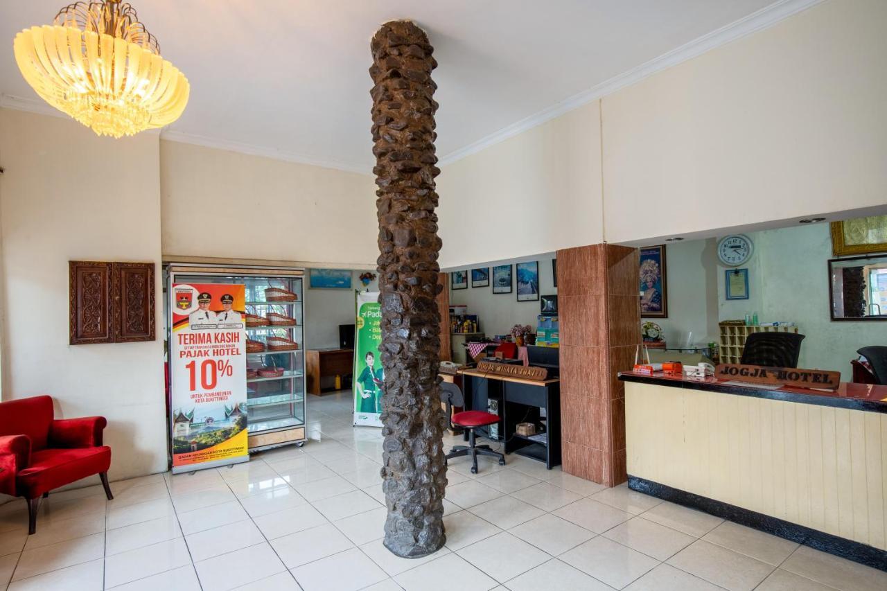 Hotel Jogja Букіттінгі Екстер'єр фото