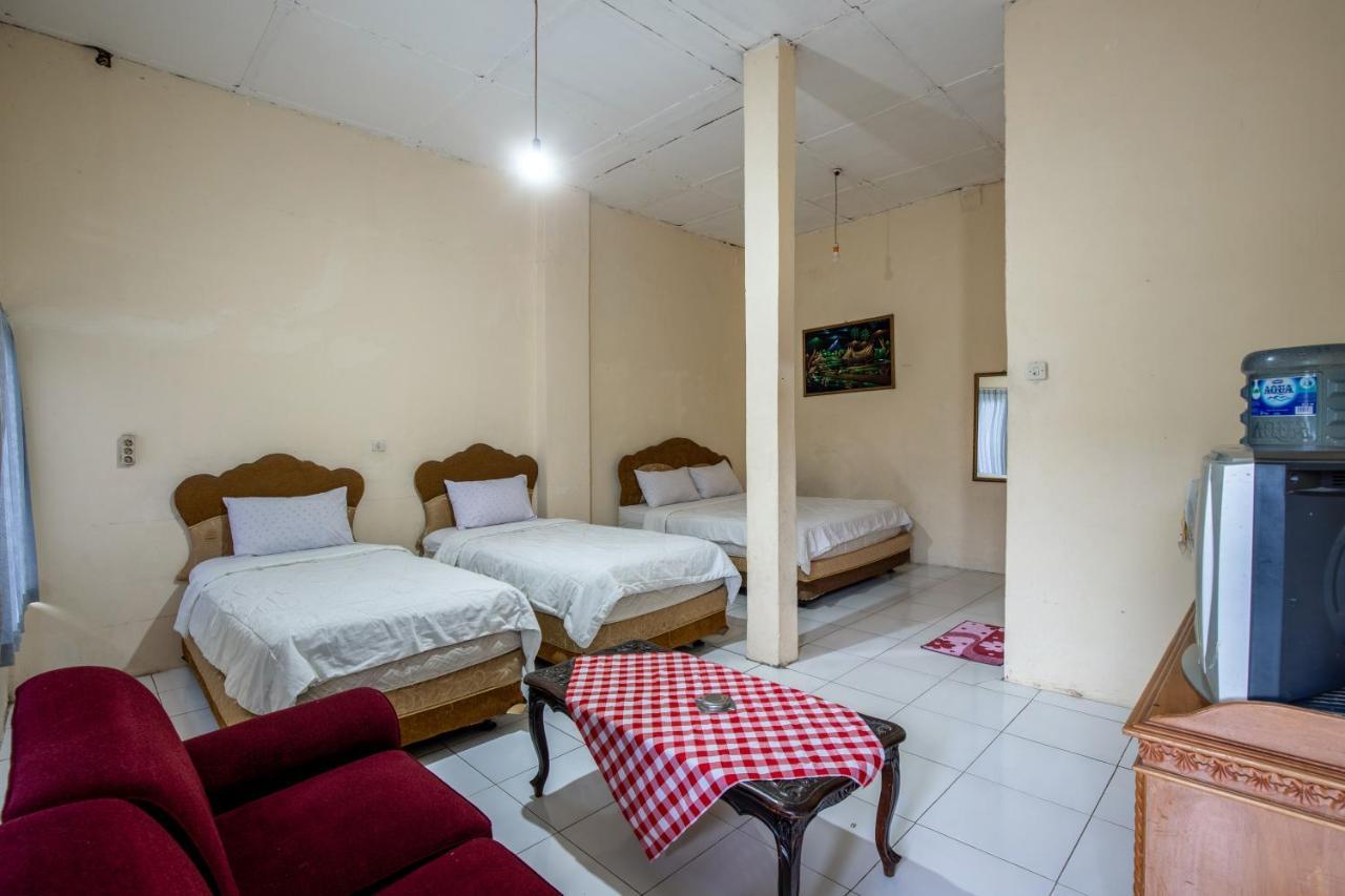Hotel Jogja Букіттінгі Екстер'єр фото